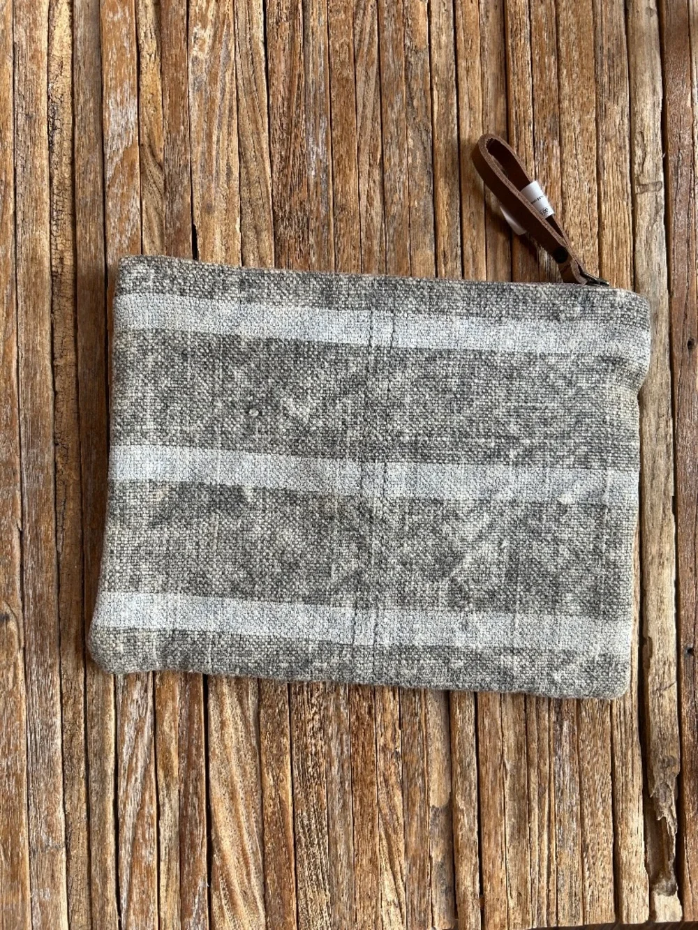 Washed aged linen pouch
